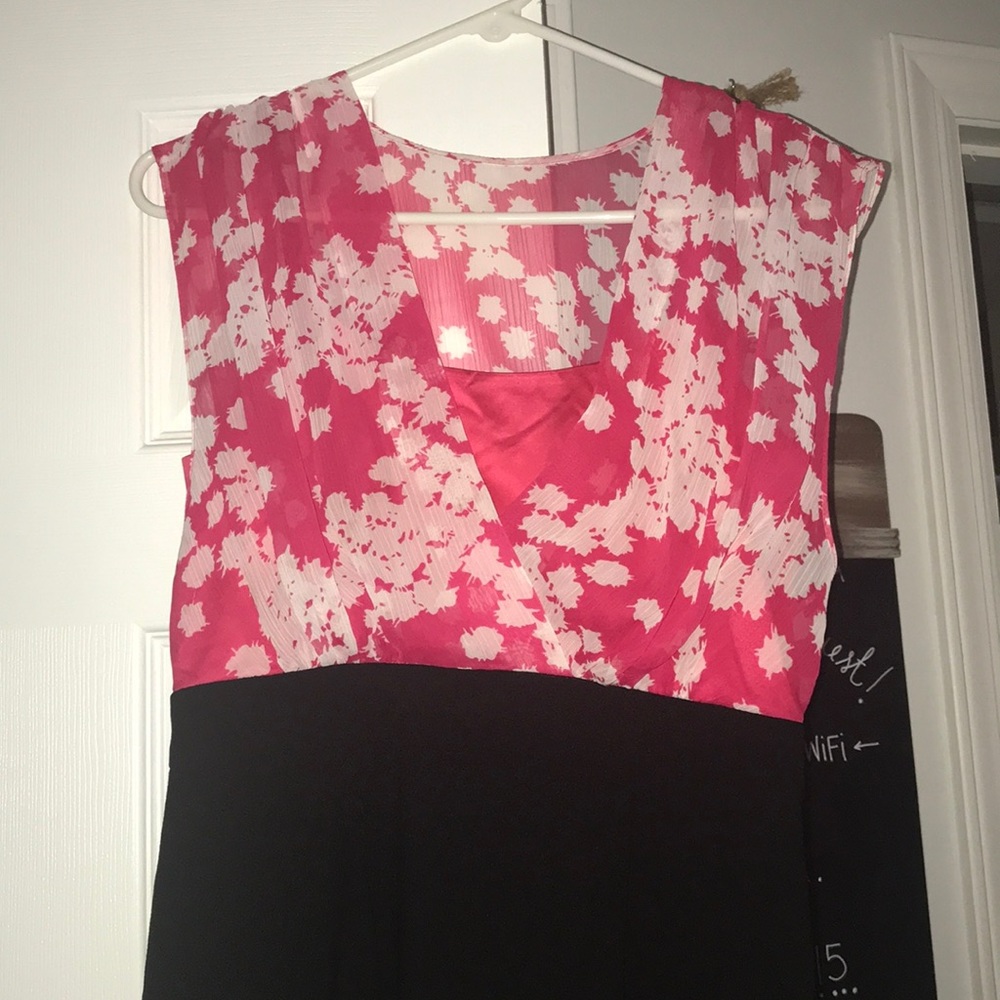 Max and Cleo Hot Pink Floral+Black Dress🌸